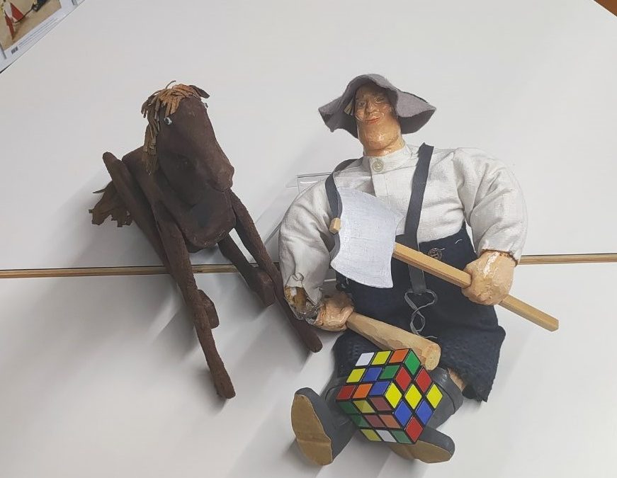 Krpan sestavlja rubikovo kocko #2